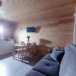 Letniskowe Modrzew Lodge Rewal