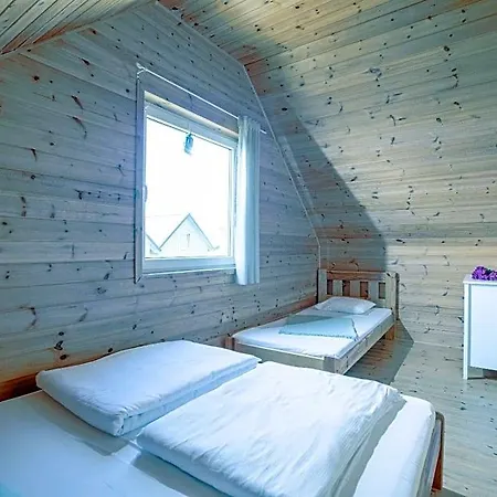 山林小屋 Letniskowe Modrzew
