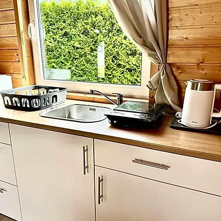 Letniskowe Modrzew 山林小屋