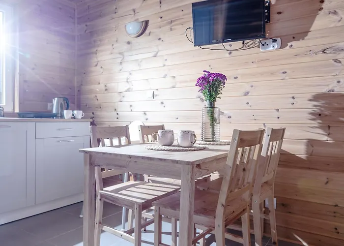 Letniskowe Modrzew * 레왈