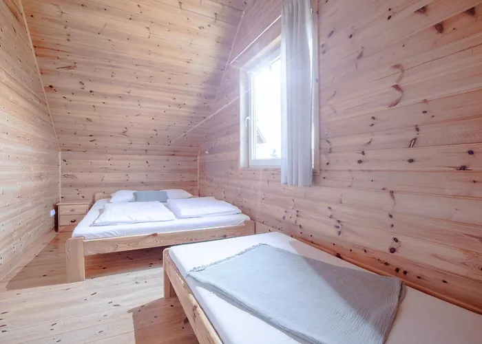 بيت خشبي Letniskowe Modrzew ريفال